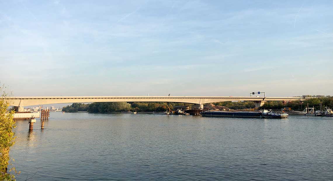 Schiersteiner Bridge